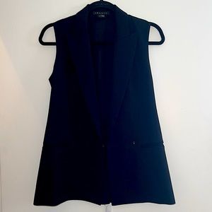 Theory black vest size 0